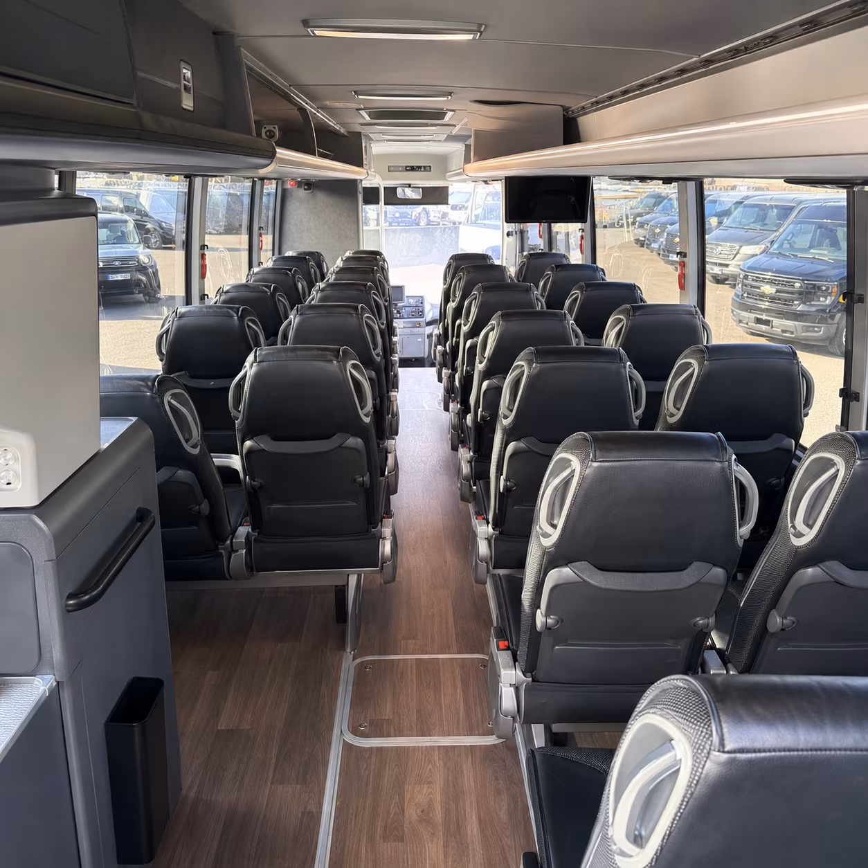 large group charter buses to glendale s stadium concerts