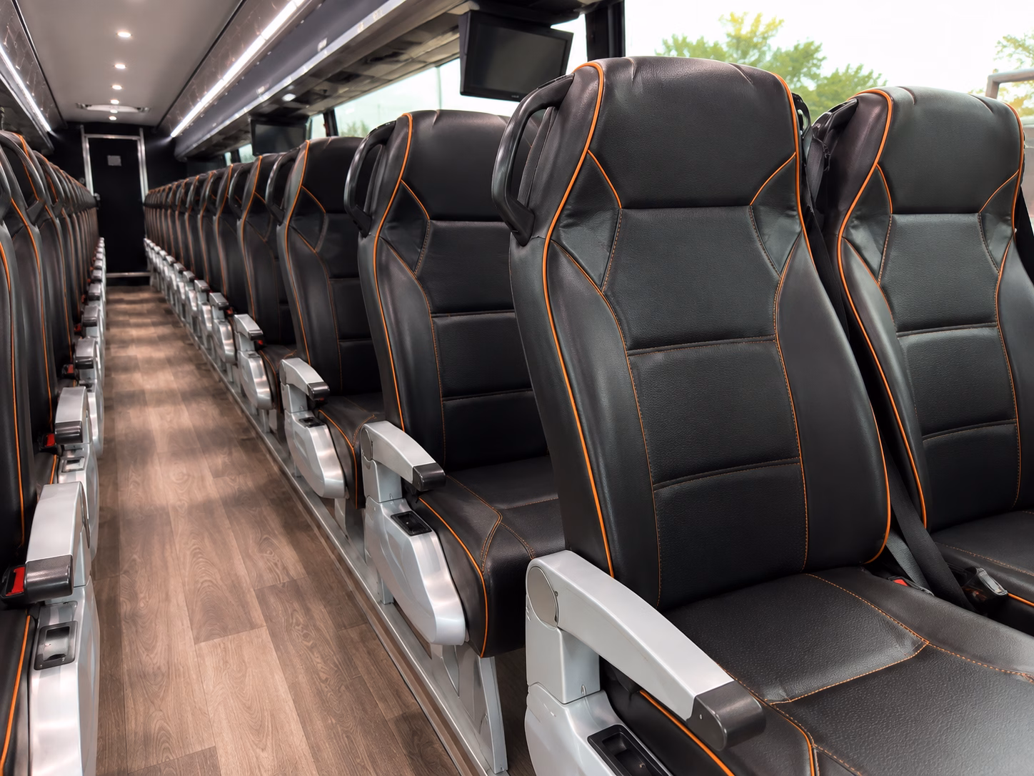 verde valley wine trail tours from glendale on the right bus